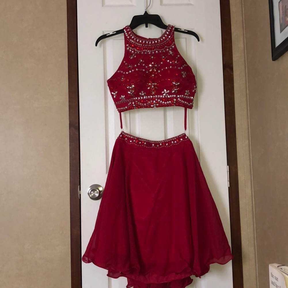 Very very cute, you want your belly showing? Yes